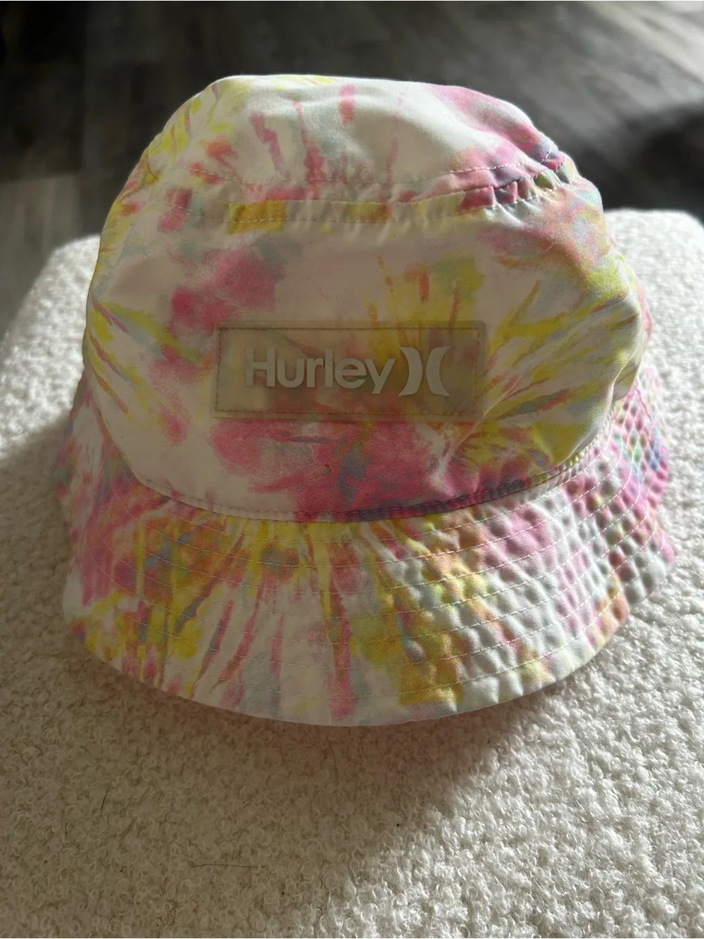 Hurley lightweight bucket